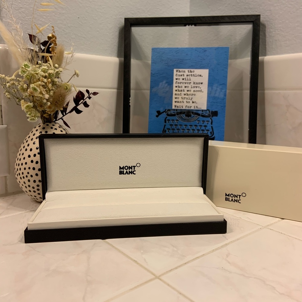 MontBlanc pen box NEW